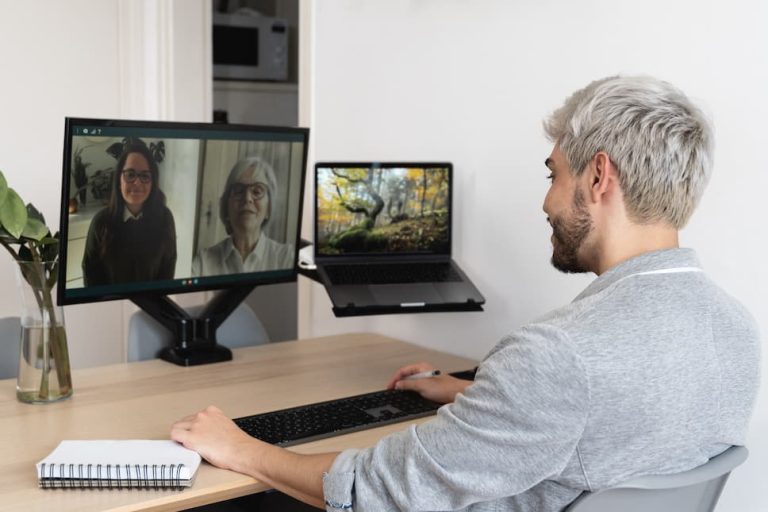 Fond d'écran différent sur 2 écrans Windows 11 : comment faire en 2 minutes