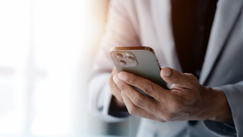 Comment enlever la cloche barrée sur iPhone 
