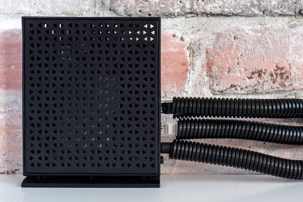 Association avec le Freebox Server en cours